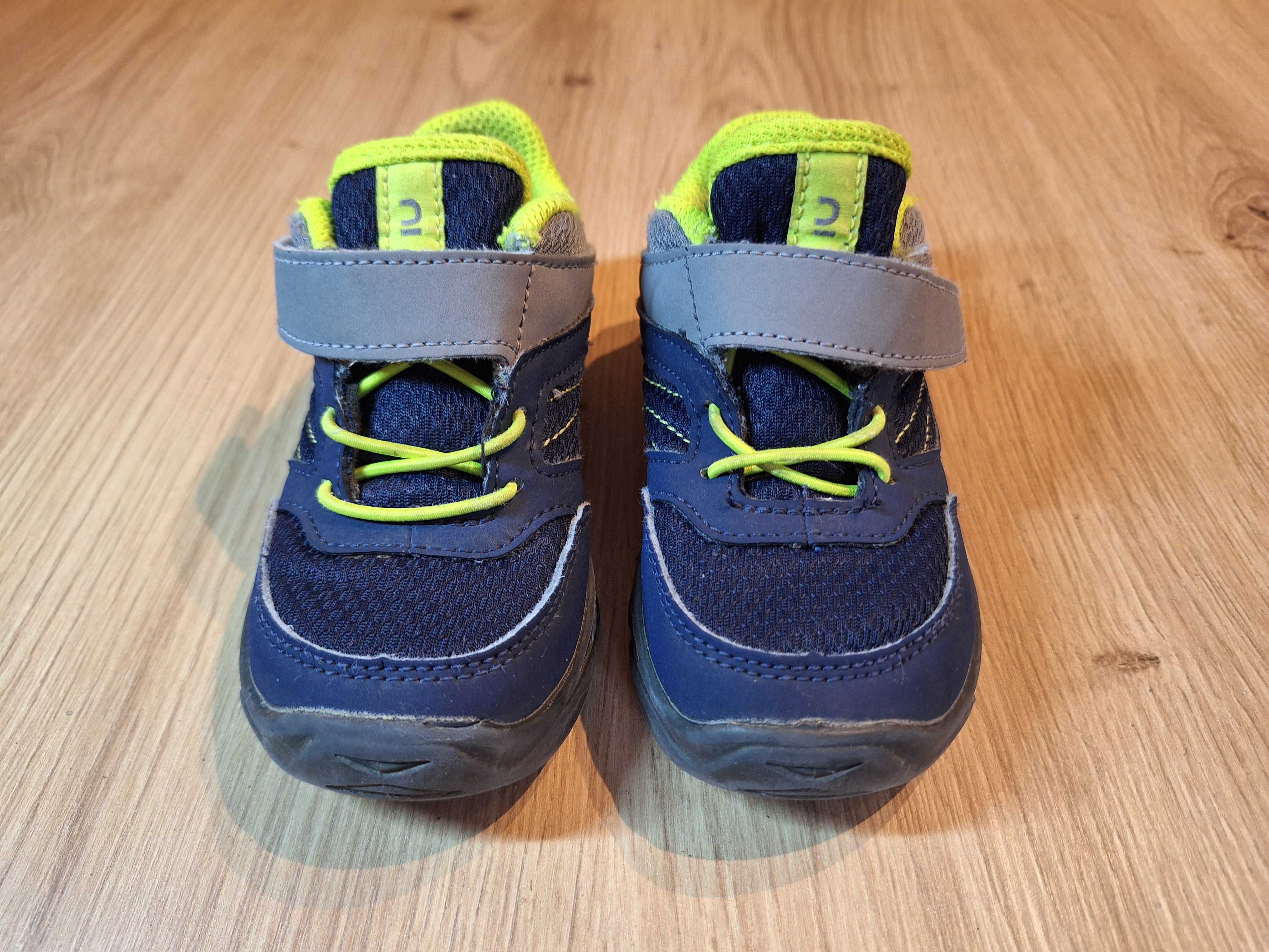 Buty dziecięce Quechua (Decathlon) rozm. 25
