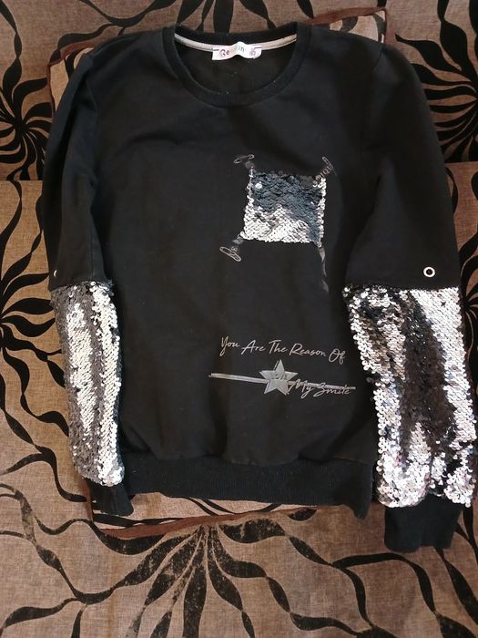 Кофта с паетками на 9-10лет