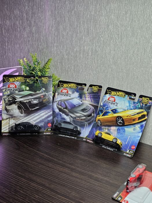 Hot Wheels 2023-2025 "ОНОВЛЕННЯ 10.12" Мейни, 5ти паки, Premium та TH