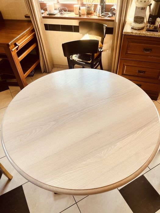 Okrągły stół drewniany designerski 120 cm