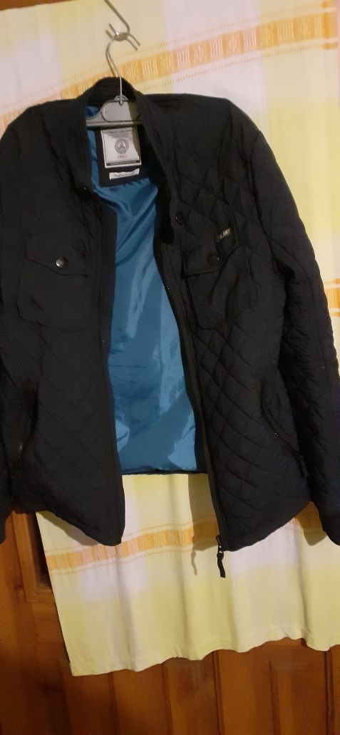Продам модну курточку