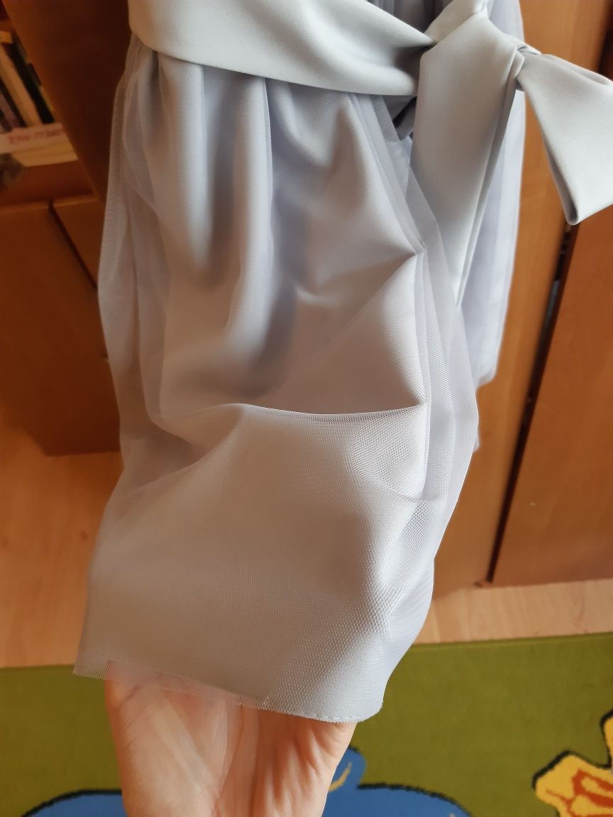 Sukienka tiulowa plus organizer