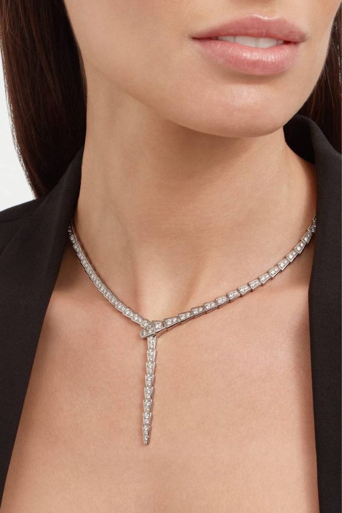 Колье в стиле BVLGARI Serpenti Белое золото