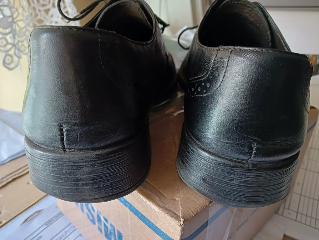 Włoskie pantofle skórzane 41 buty vintage j. gino rossi bata skóra 26
