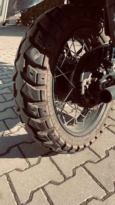 TRIUMPH Bonneville T100 BLACK