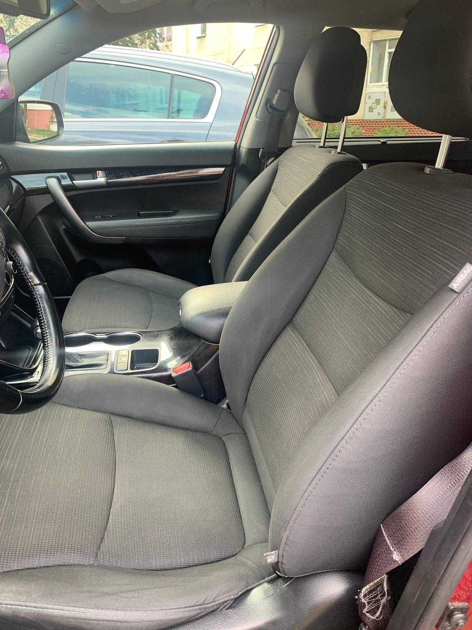 Терміновий продаж KIA SORENTO 2013