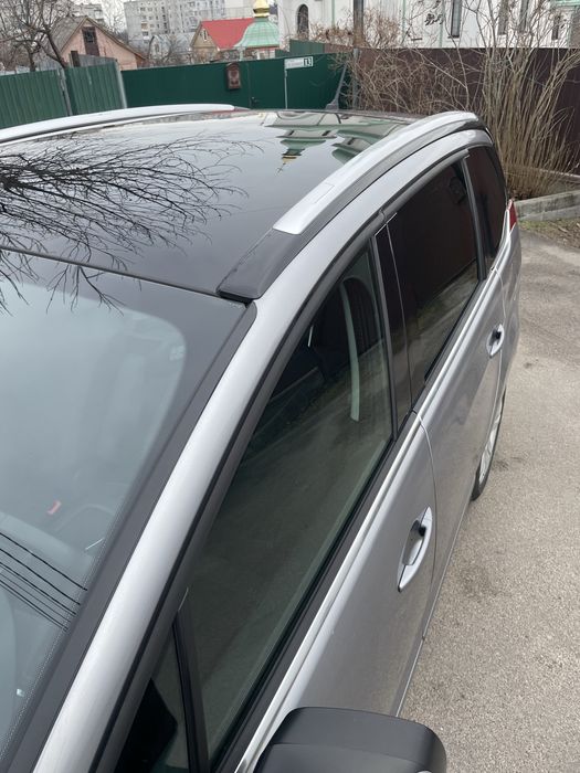 Peugeot 5008 пежо