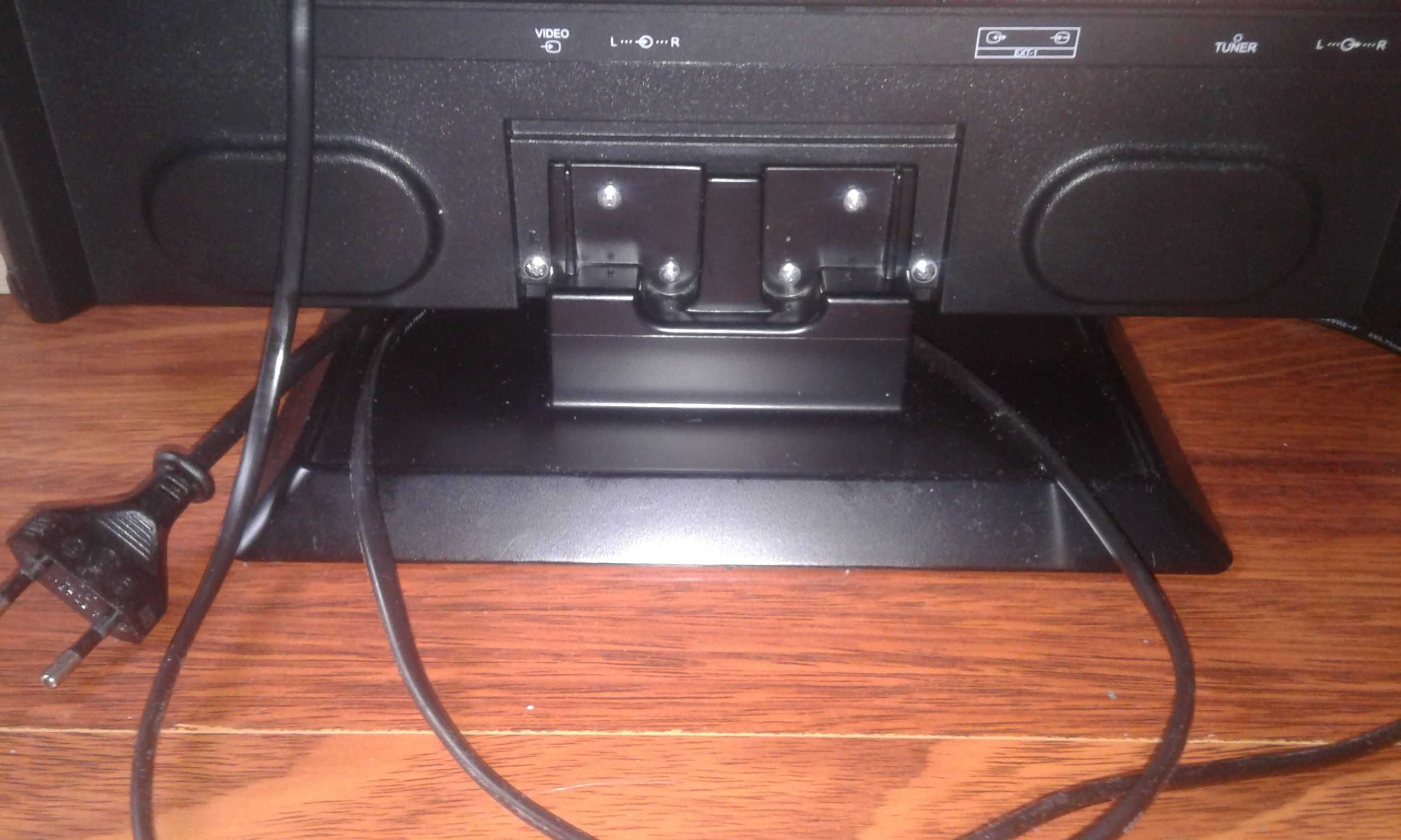 Telewizor Firmy Technika LCD15 107CE