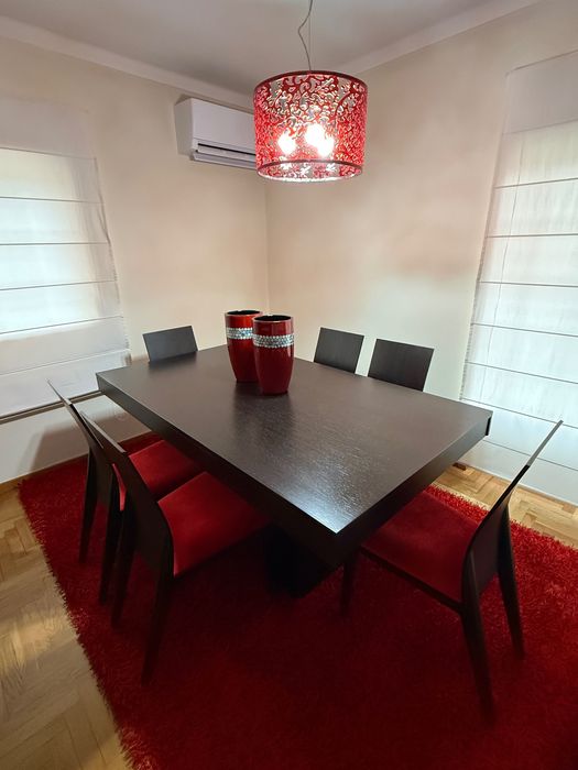 Sala completa madeira maciça escura