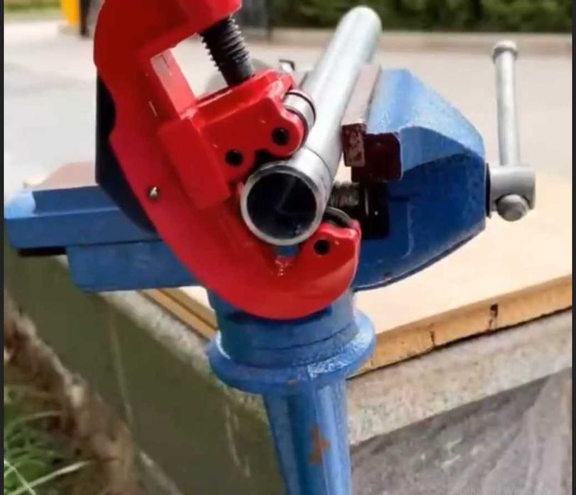 Труборез от 1/8" до 1-1/8" дюйма