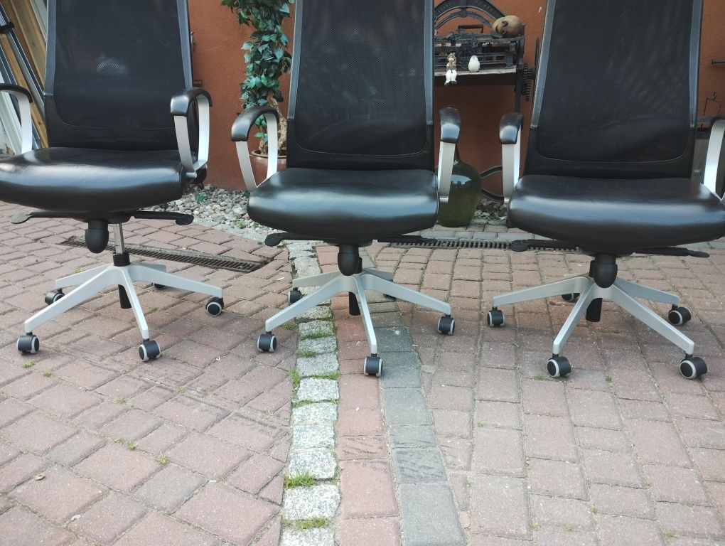 Krzesła biurowe Markus