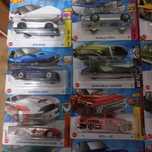 HotWheels vários modelos NOVOS com 20% de desconto