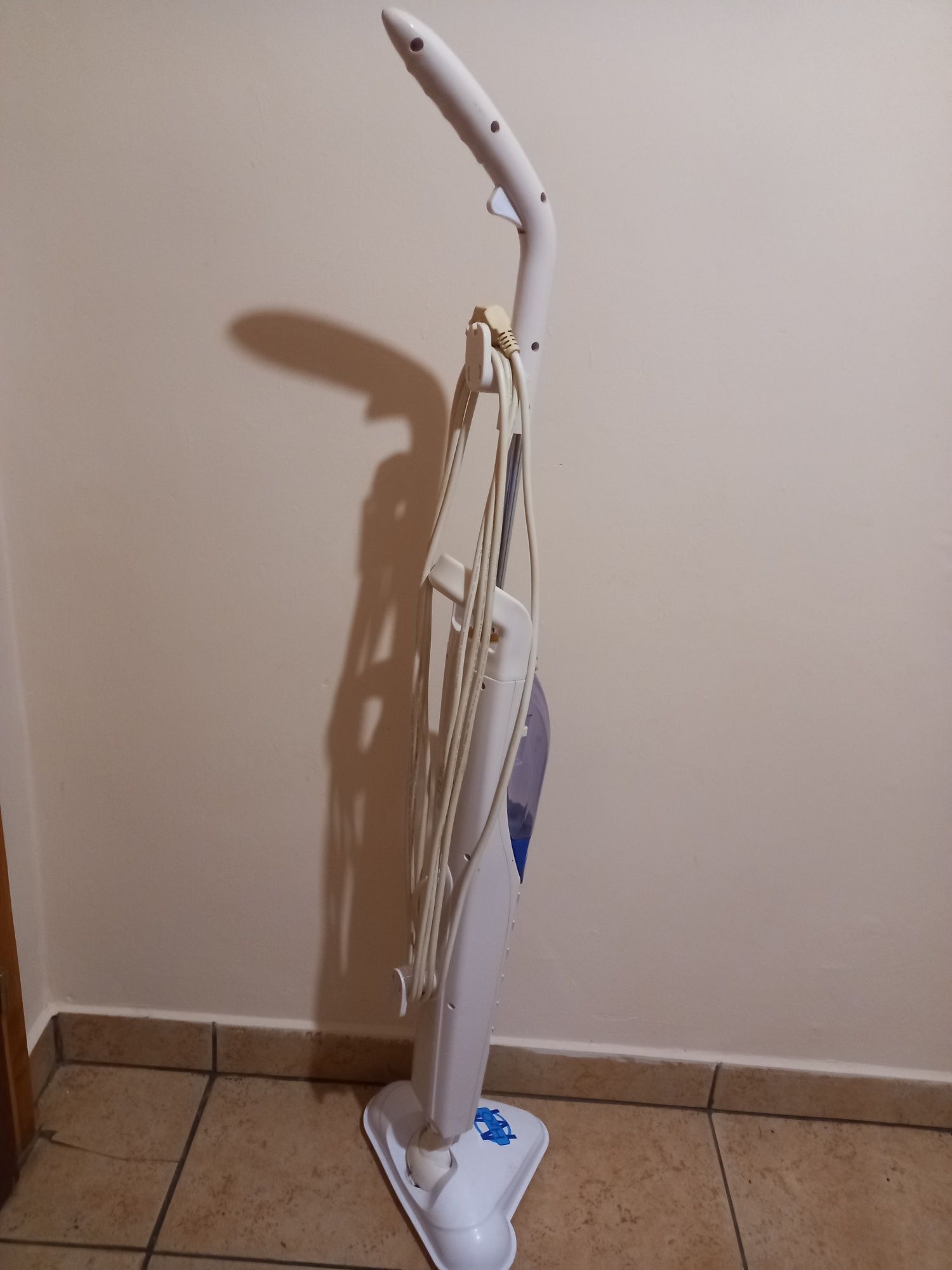 Szczotka elektryczna do mycia podłóg używana