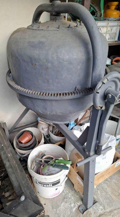 Betoniarka, duża, wyremontowana, z silnikiem jednofazowym 230V.