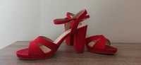 Czerwone sandały 38