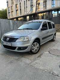 Dacia Logan 7 місць