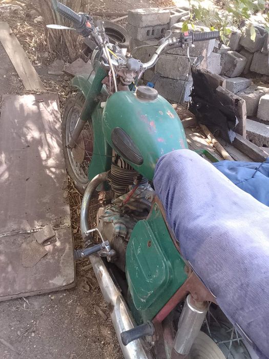 Продам мотоцикл планета