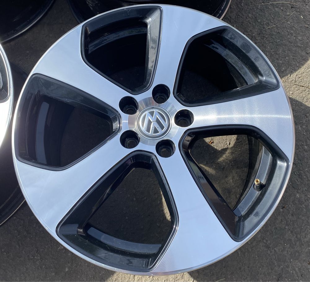 Продам оригинальные диски VW r18 5x112et49 7,5 j