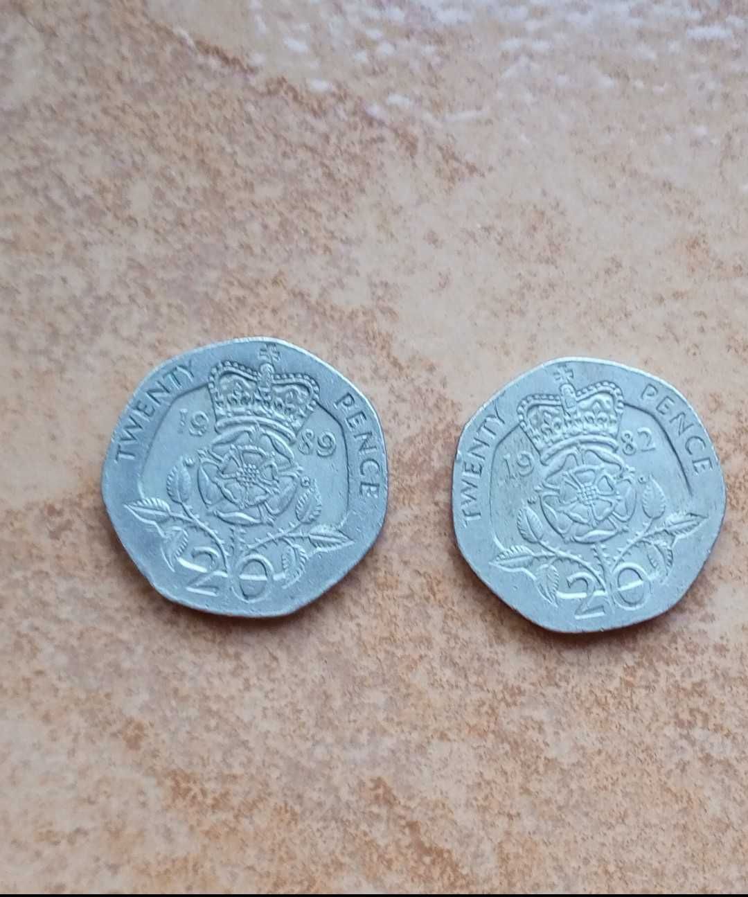 2 monety - Moneta Elizabeth II D. G REG F. D - 20 Pence - 1982 i 1989