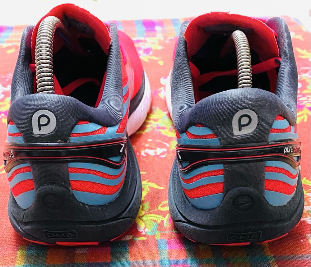 Жіночі кросівки Brooks PureCadence 5 нові 40р.