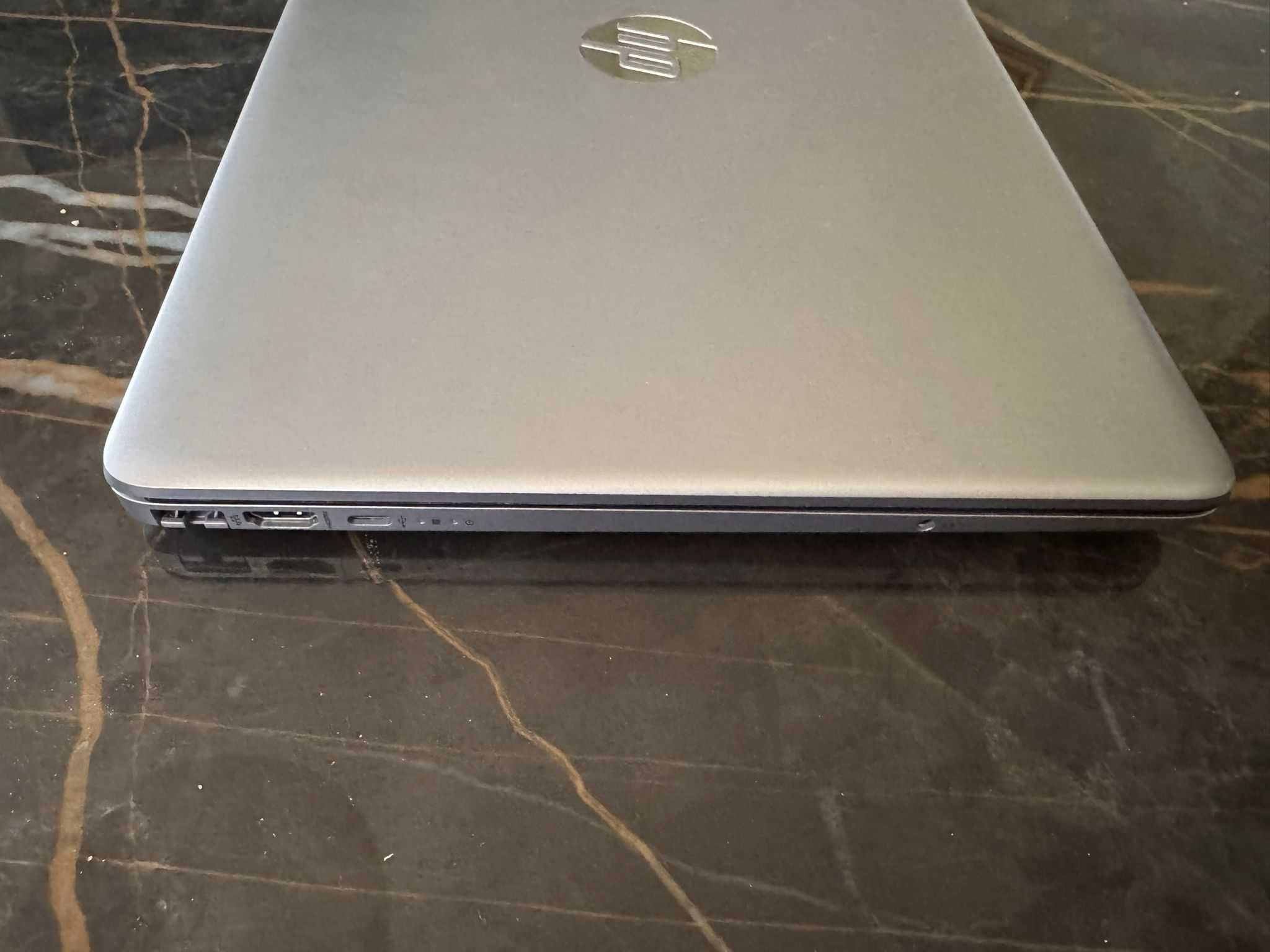Laptop HP 255 G9- Ryzen 5 5625U | 15,6"-FHD | 8GB |
 512GB | Win11Home