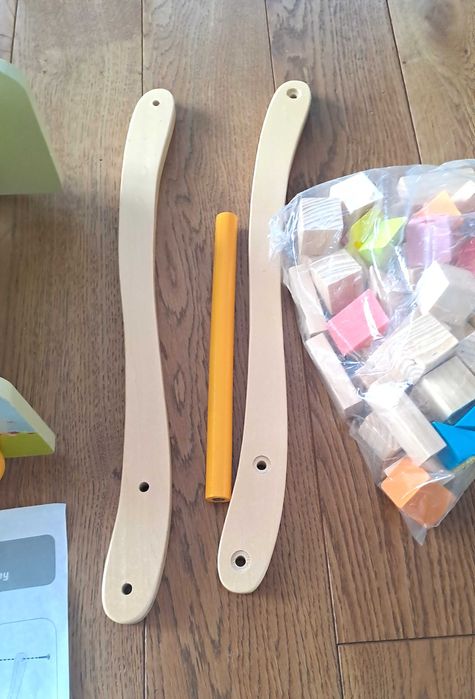 Janod Pchacz z wizerunkiem żyrafy Sophie z 20 klockami