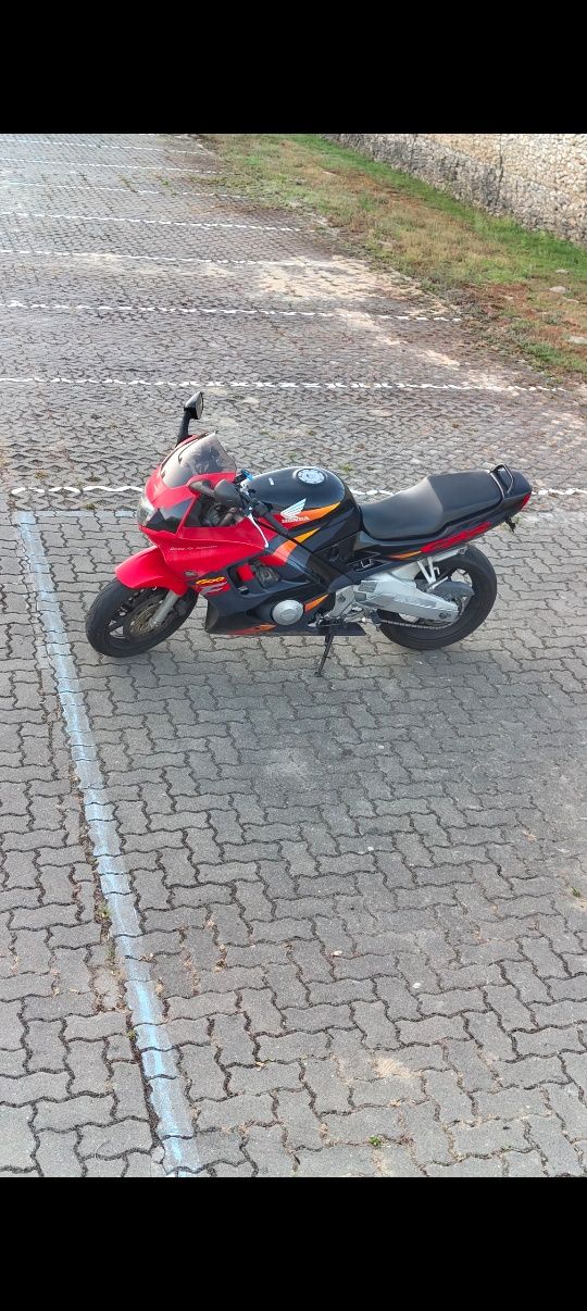 Honda CBR 600 F3 A2