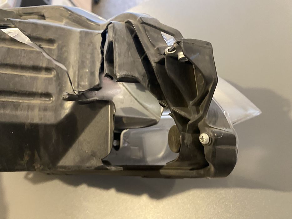 Фара водійська Toyota Camry 2016