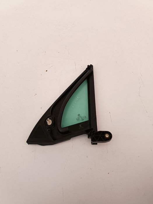 VW Tiguan II 16r 5NA szyba szybka karoseryjna drzwi prawy przód trójką