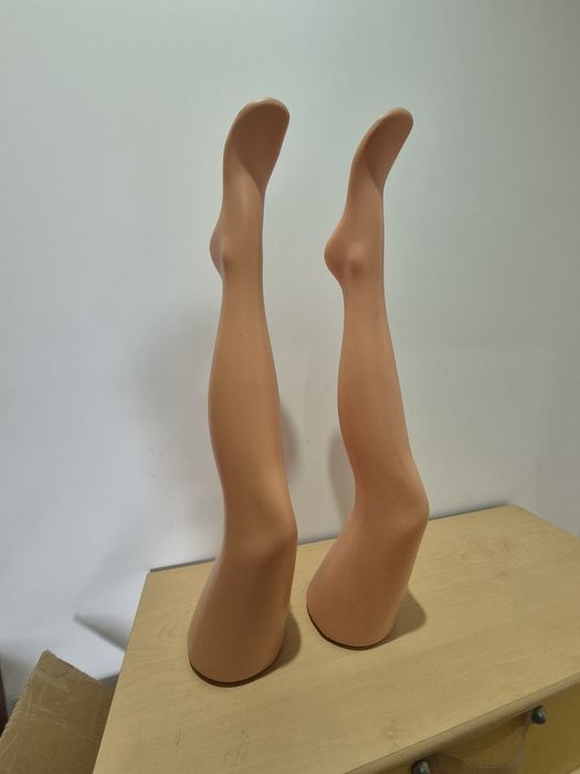 Manekin noga nogi ekspozytor na rajstopy