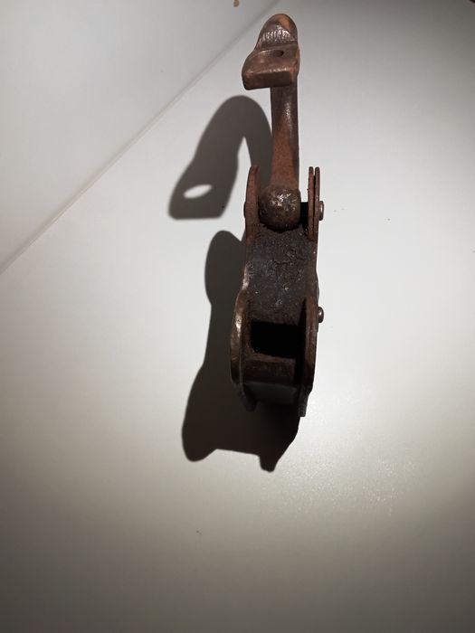 Замок старинный навесной, амбарный.