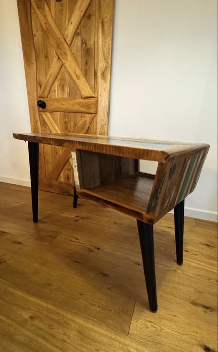 Biurko - Lite lakierowane drewno