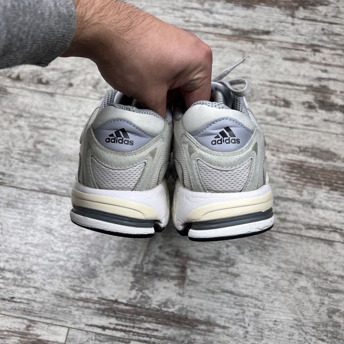 Кросівки Adidas Response CL GZ1562 розмір 43 оригінал