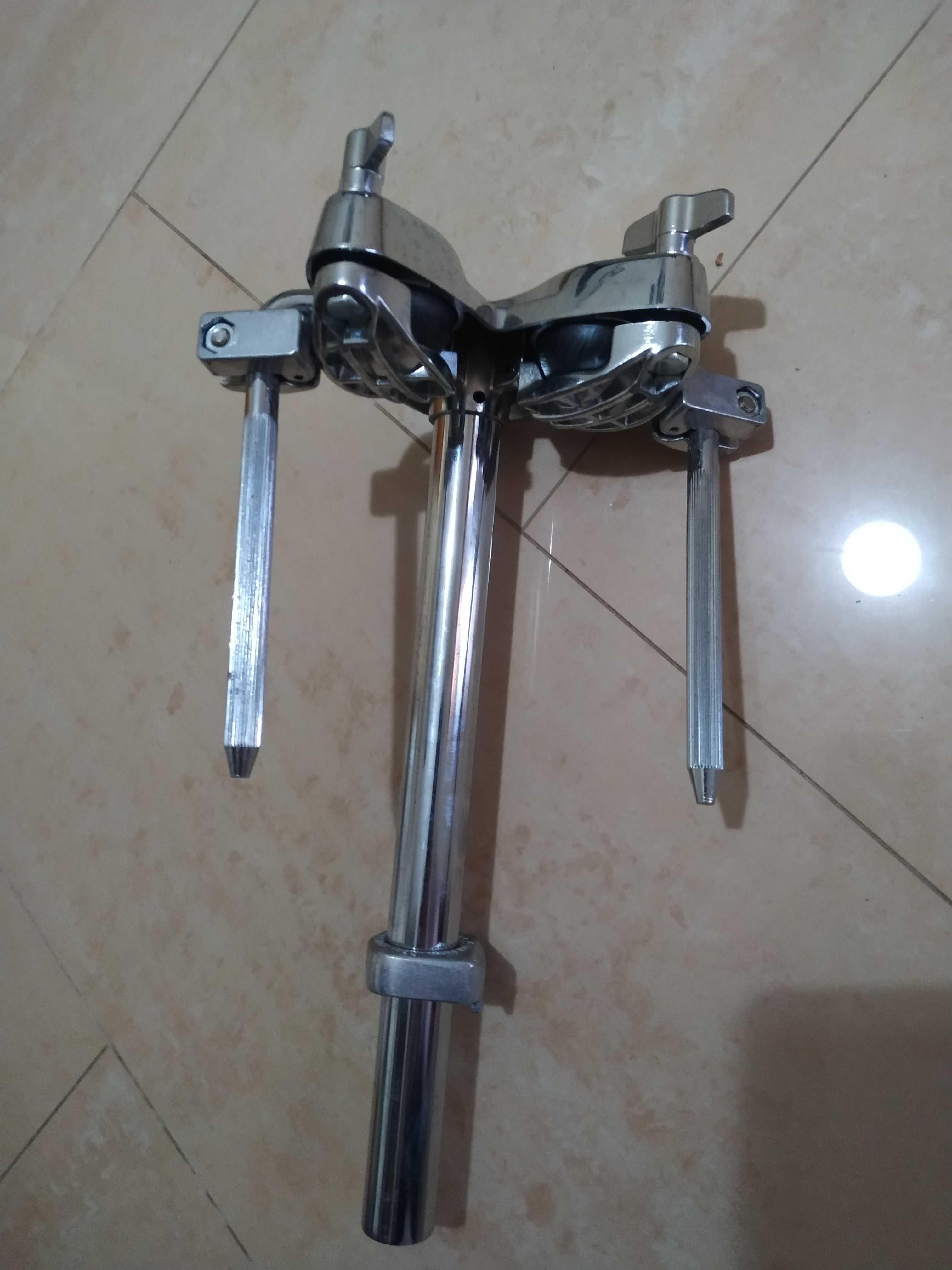 TAMA MTH600 Double Tom Holder — Robusto e Ajustável