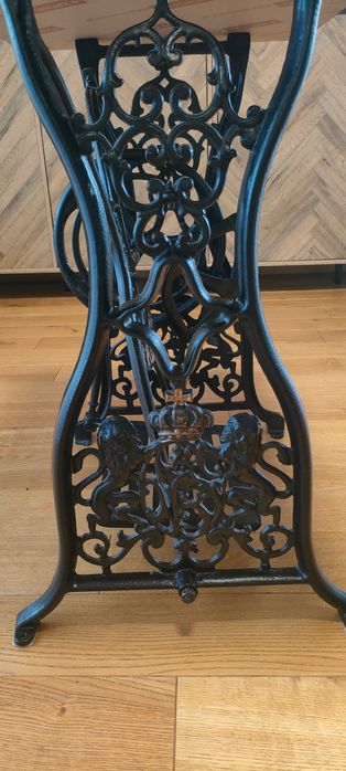 Stolik z maszyny do szycia Nogi od maszyny do szycia Singer