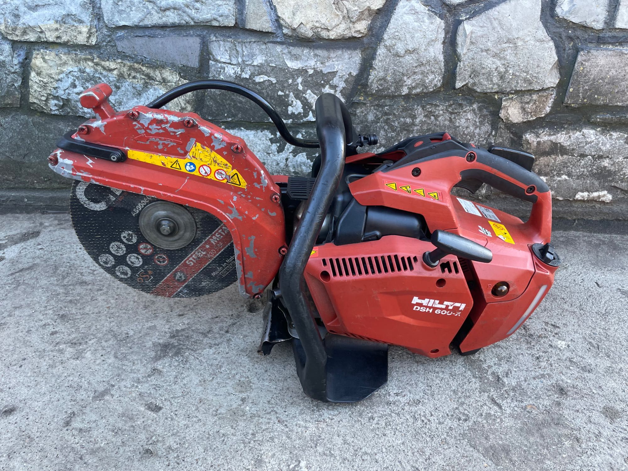 Бензоріз Hilti DSH 600-X