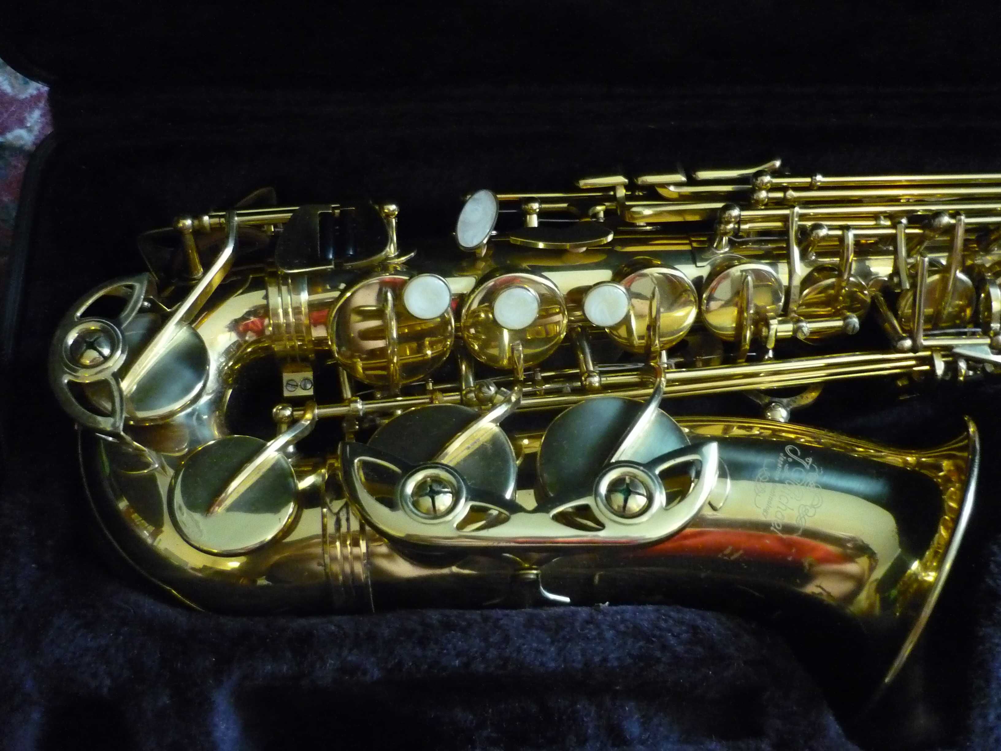 saxofone alto J Michaels