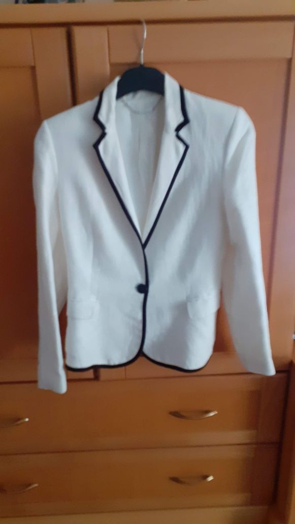 Blazer branco tipo linho ( Senhora )  Mango