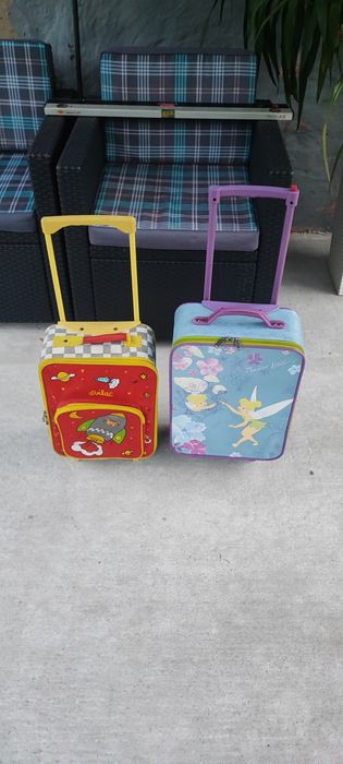 Валіза дитяча на колесах з ручкою телескопічною