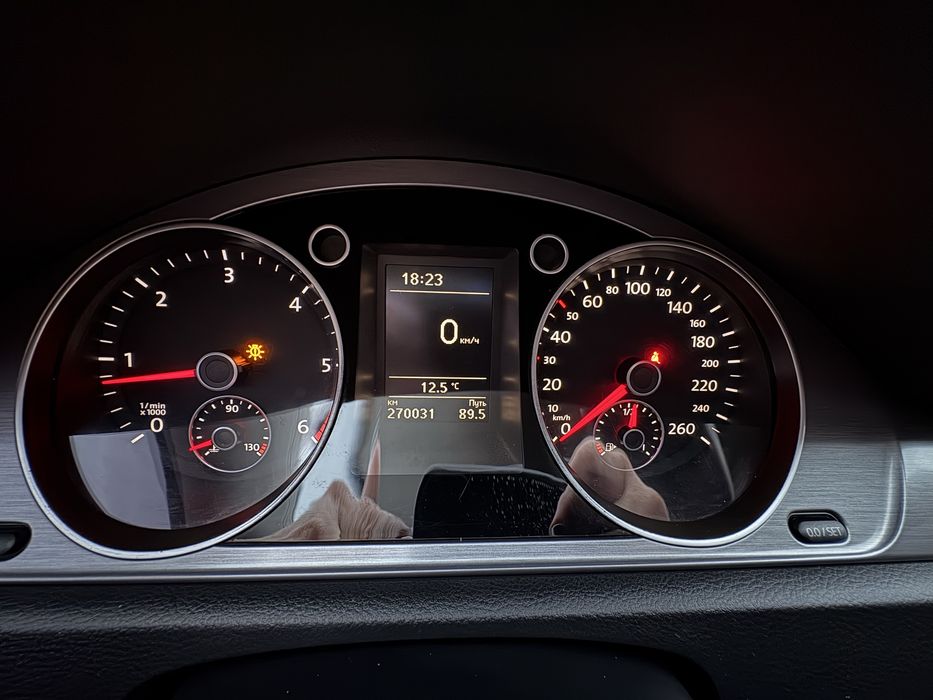 Автомобіль Volkswagen Passat 2013