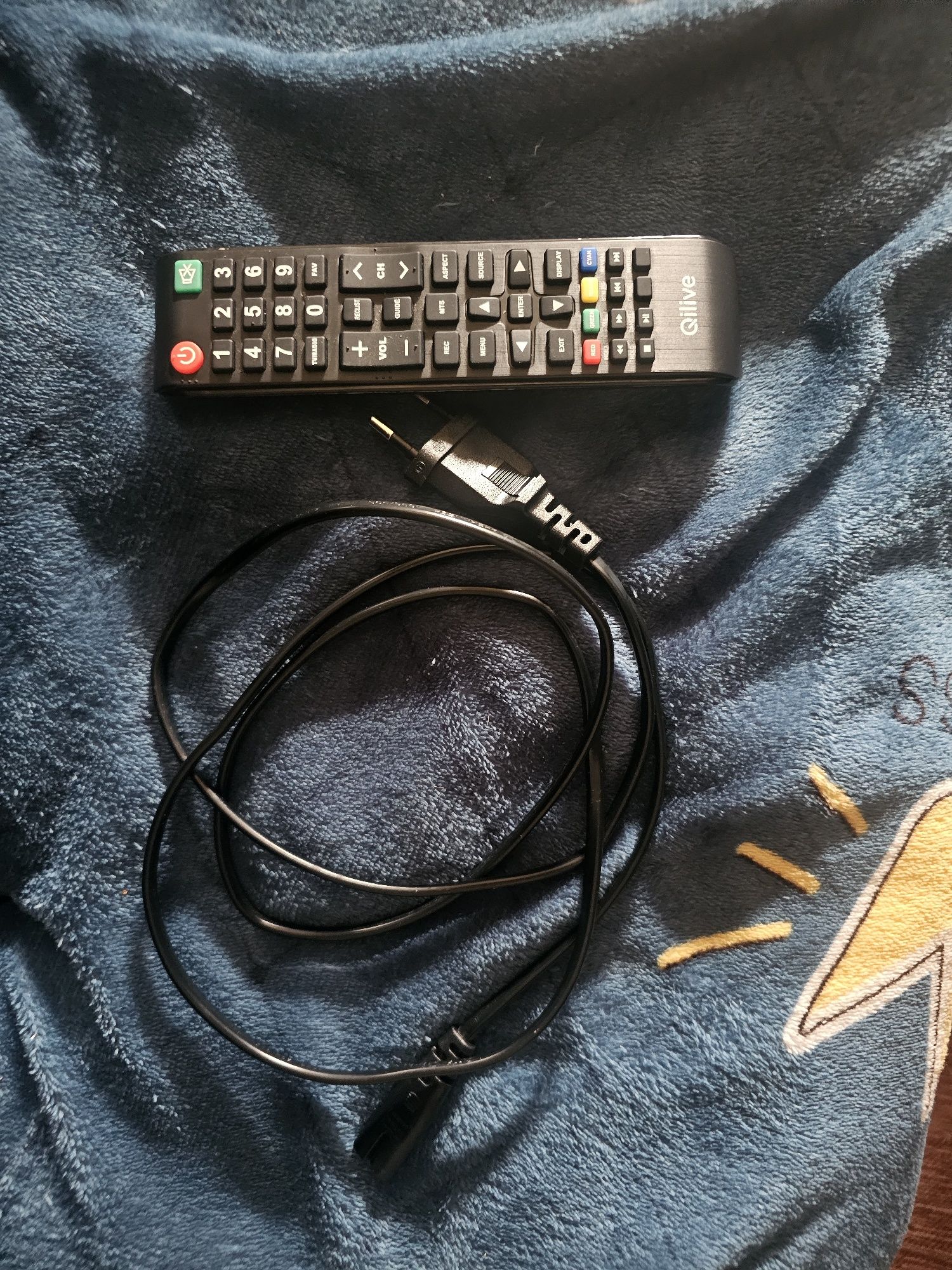 TV QLIVE vendo baixo valor