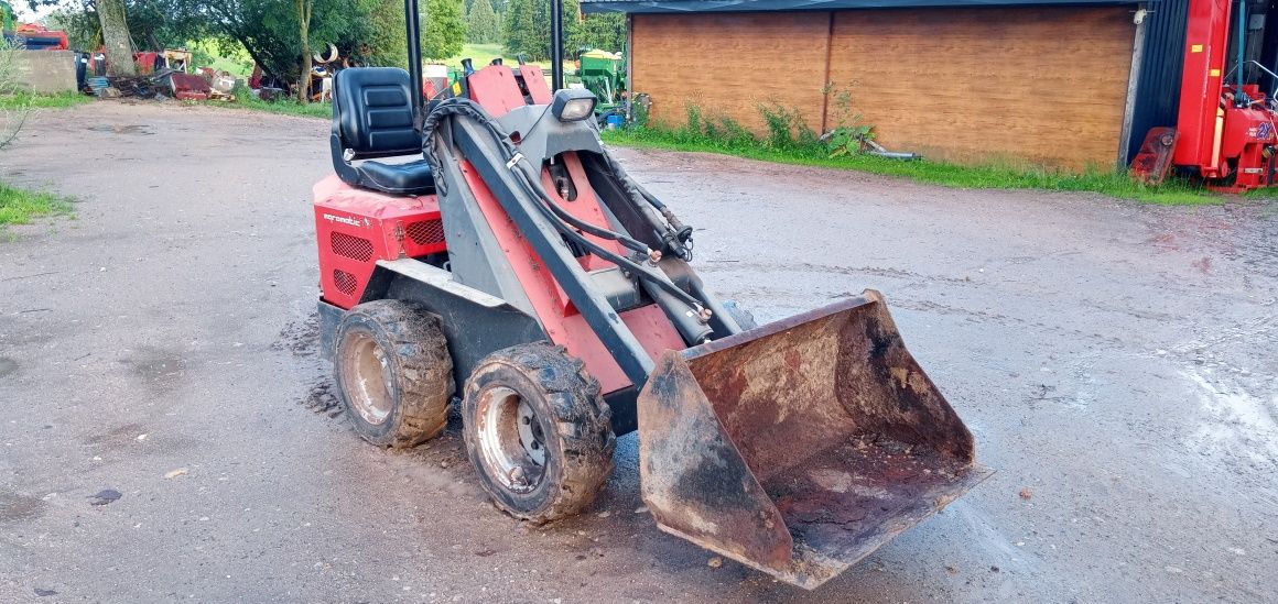 Agromatic 744 Diesel Mini Ładowarka 4x4