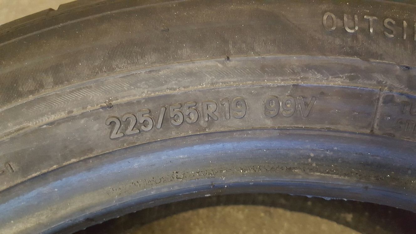 Para opon 225/55R19 99V Toyo PROXES R36