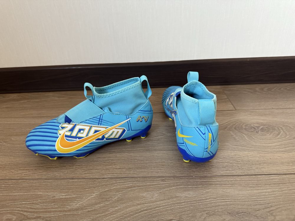 Бутси без шнурків Nike mercurial 35.5 розмір