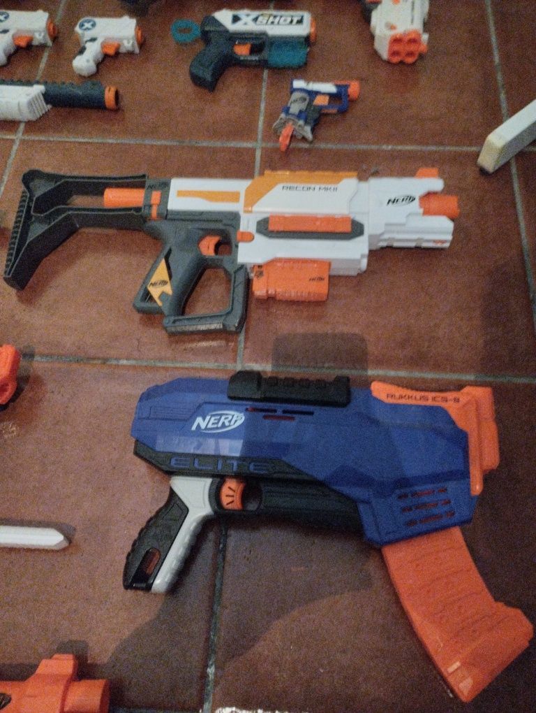 Vendo várias pistolas nerf