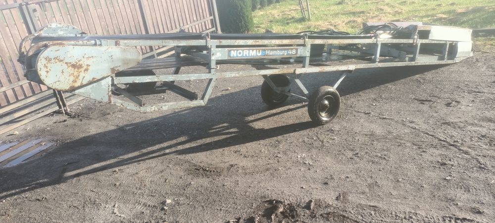 Podajnik tasmowy dmuchawa żmijka do zboża
