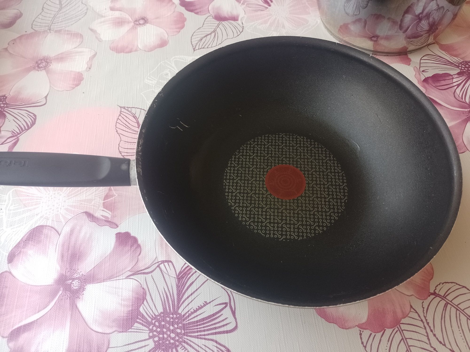 Patelnia Tefal duża i gleboka