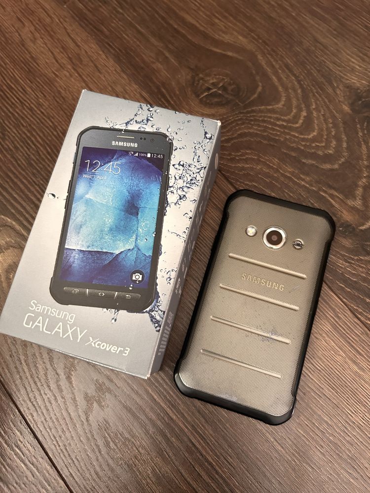 Telefon Samsung Galaxy Xcover 3 Dark silver