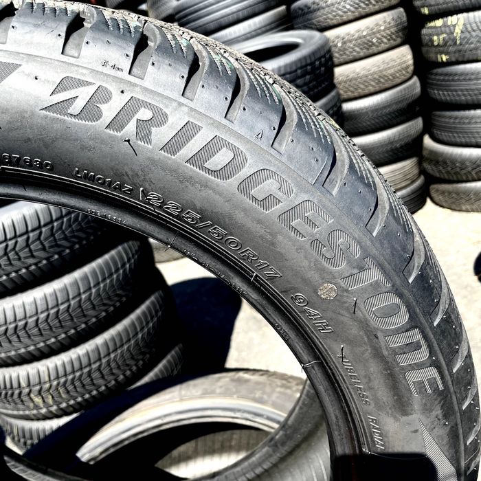 225/50/17 Bridgestone Blizzak LM001 | 95%остаток | зимние шины
