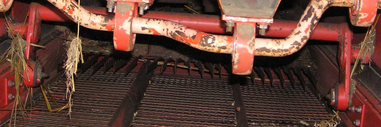 Wałek wytrząsaczy tył przód Kombajn Deutz Fahr M 66,600,660,750 inne